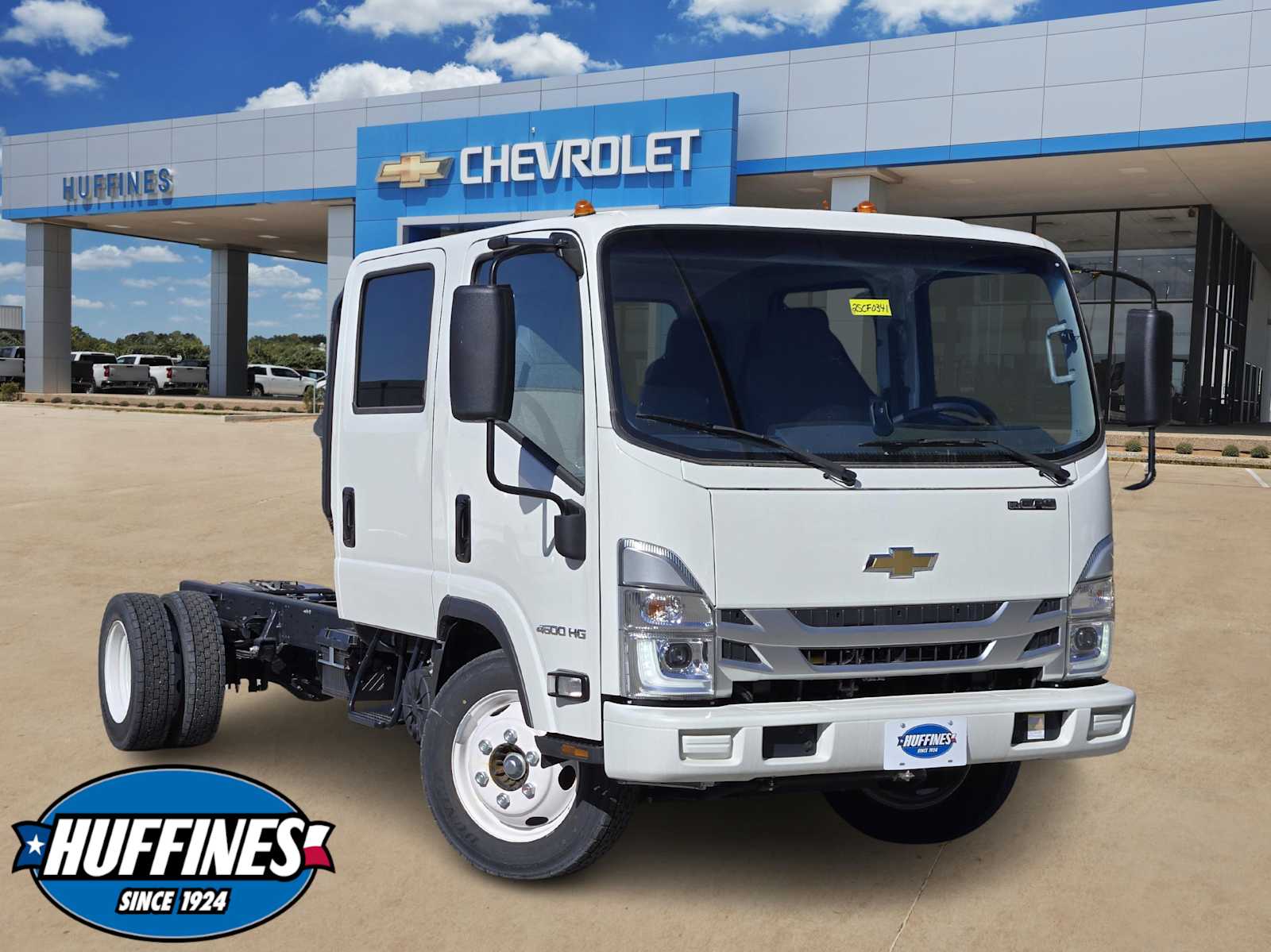 2025 Chevrolet Low Cab Forward Base's photo