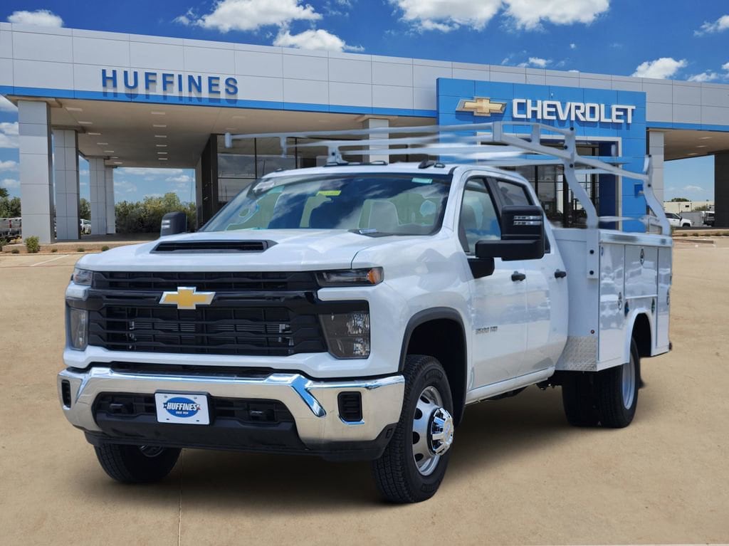 New 2025 Chevrolet Silverado 3500 HD Chassis Cab Work Truck Truck Crew Cab