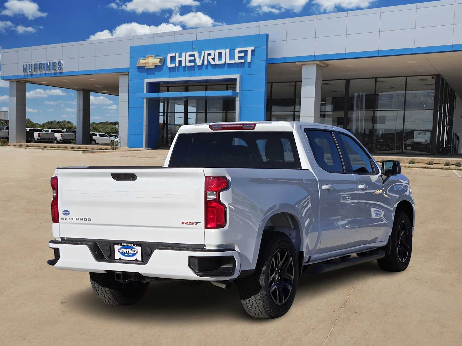 2026 Chevrolet Silverado 1500 RST photo 4