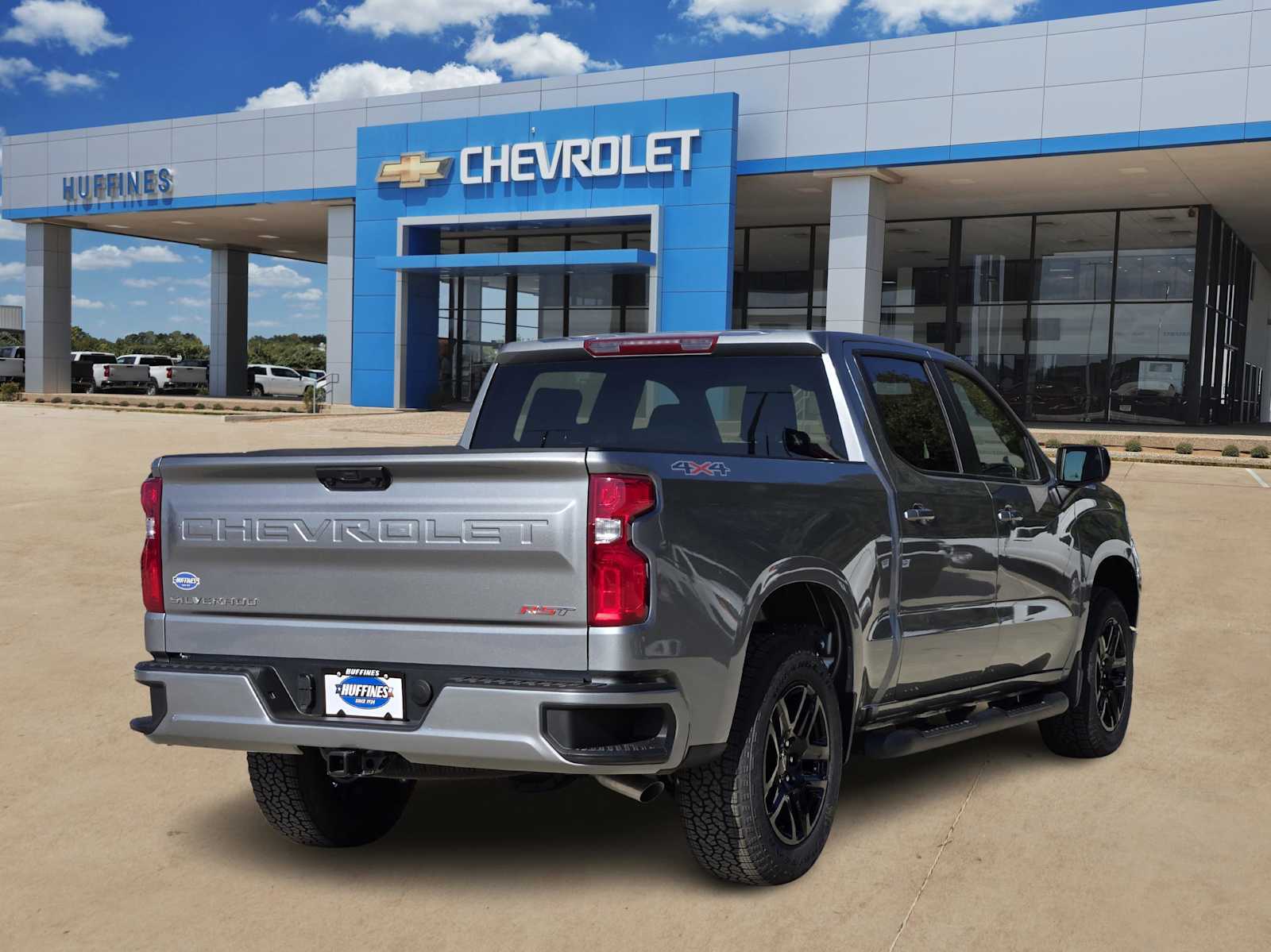 2026 Chevrolet Silverado 1500 RST photo 4