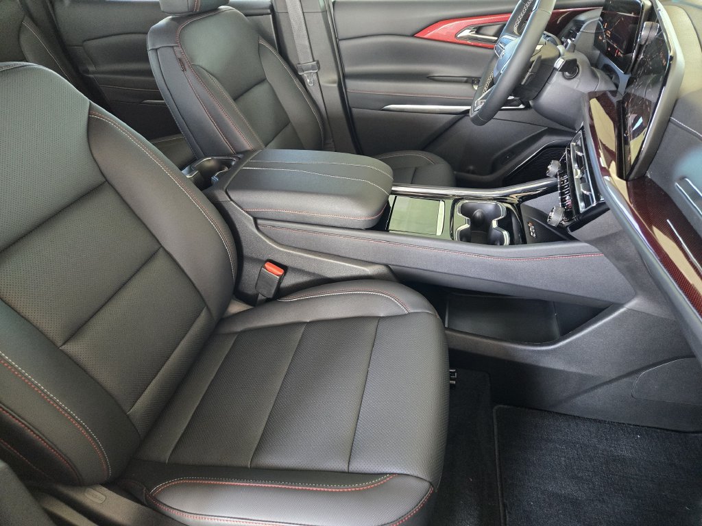 2026 Chevrolet Traverse Z71 - Photo 12