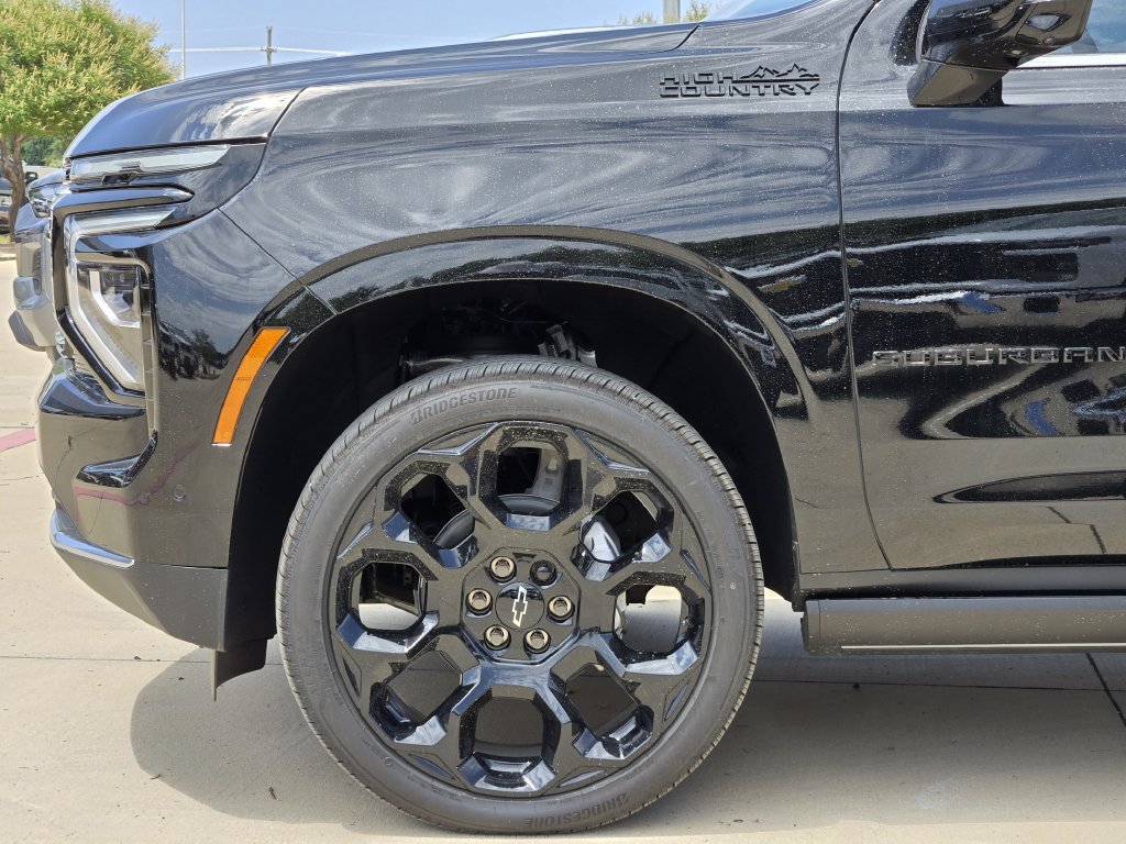 2026 Chevrolet Suburban High Country - Photo 6