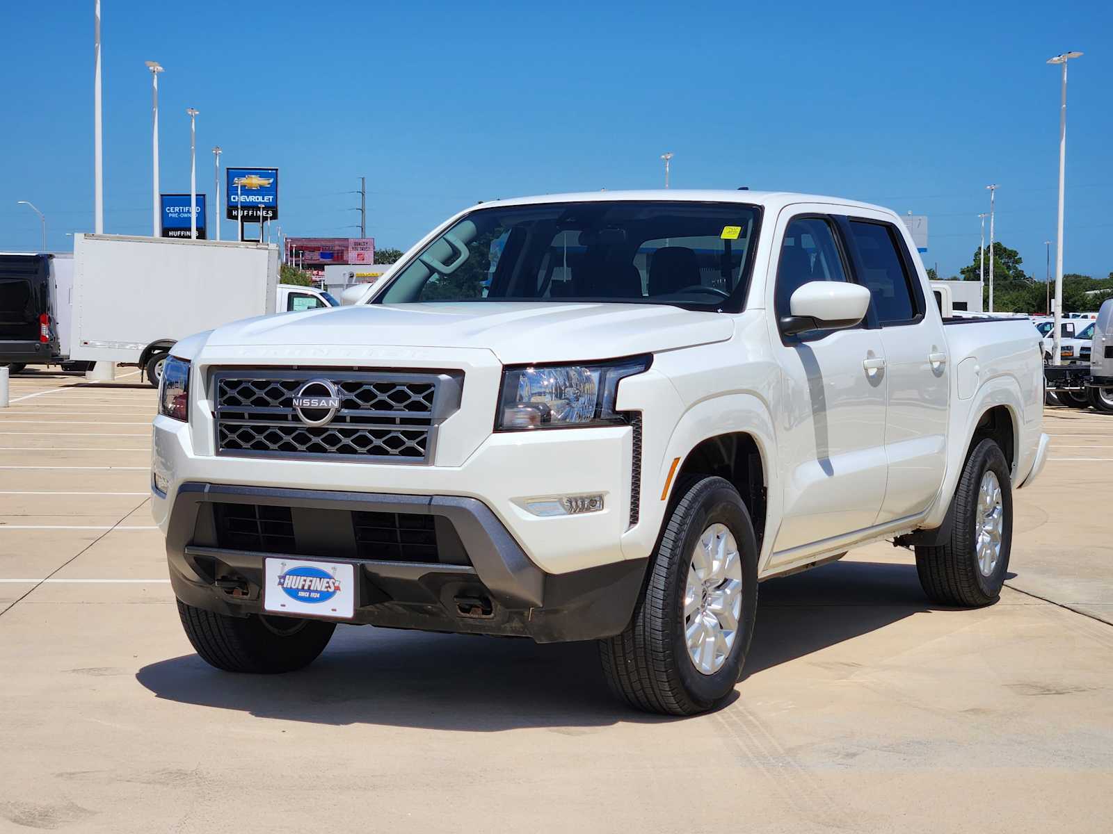 2024 Nissan Frontier SV photo 3