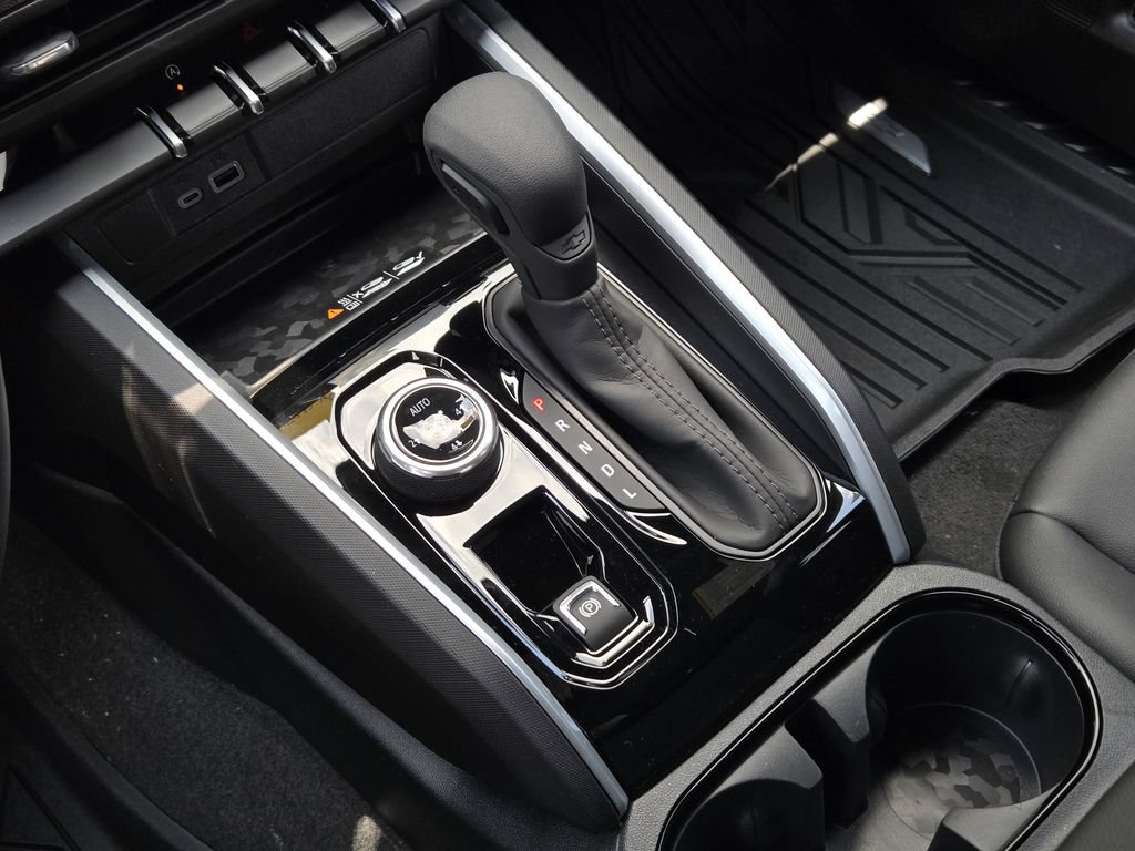 2026 Chevrolet Colorado Trail Boss - Photo 17
