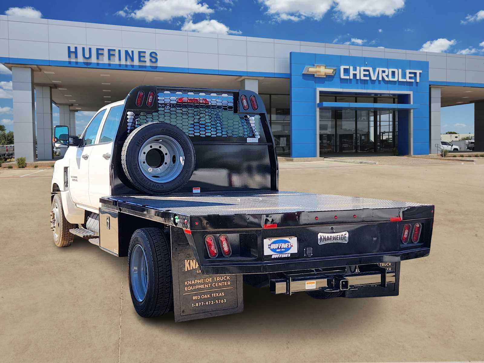 2024 Chevrolet Silverado 5500HD Work Truck photo 3