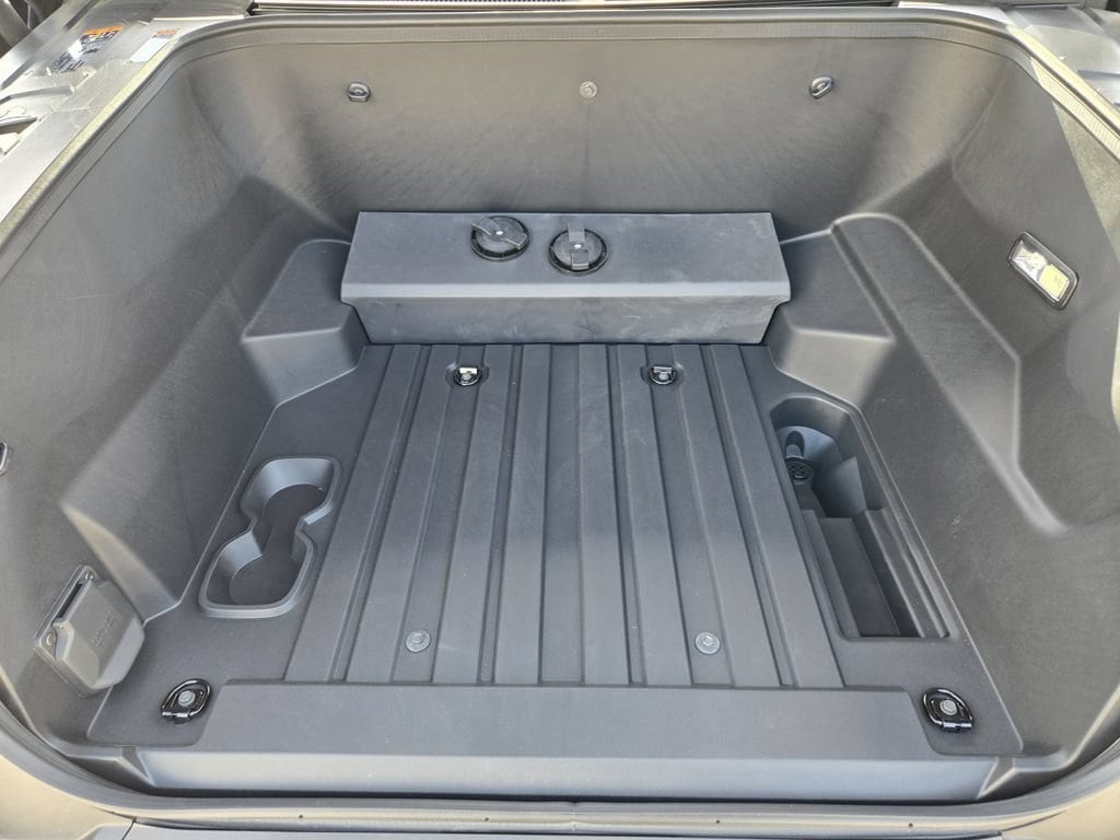 2026 Chevrolet Silverado EV LT - Photo 22
