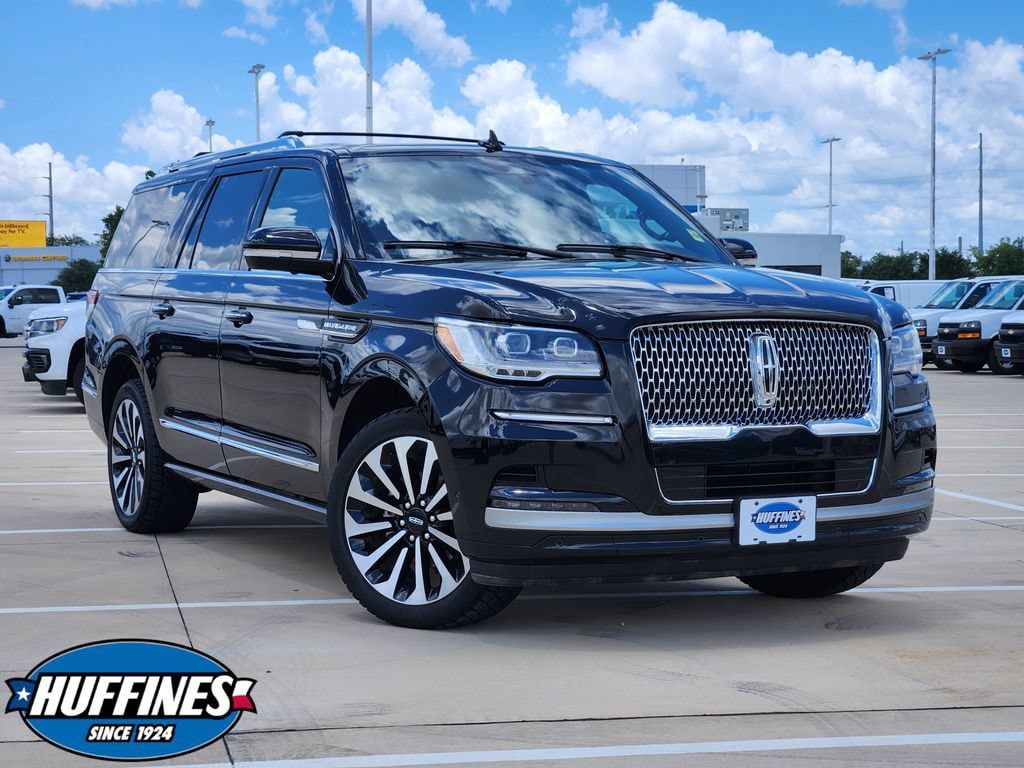 2023 Lincoln Navigator L