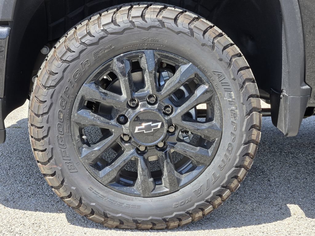 2026 Chevrolet Silverado 2500 HD LTZ - Photo 10