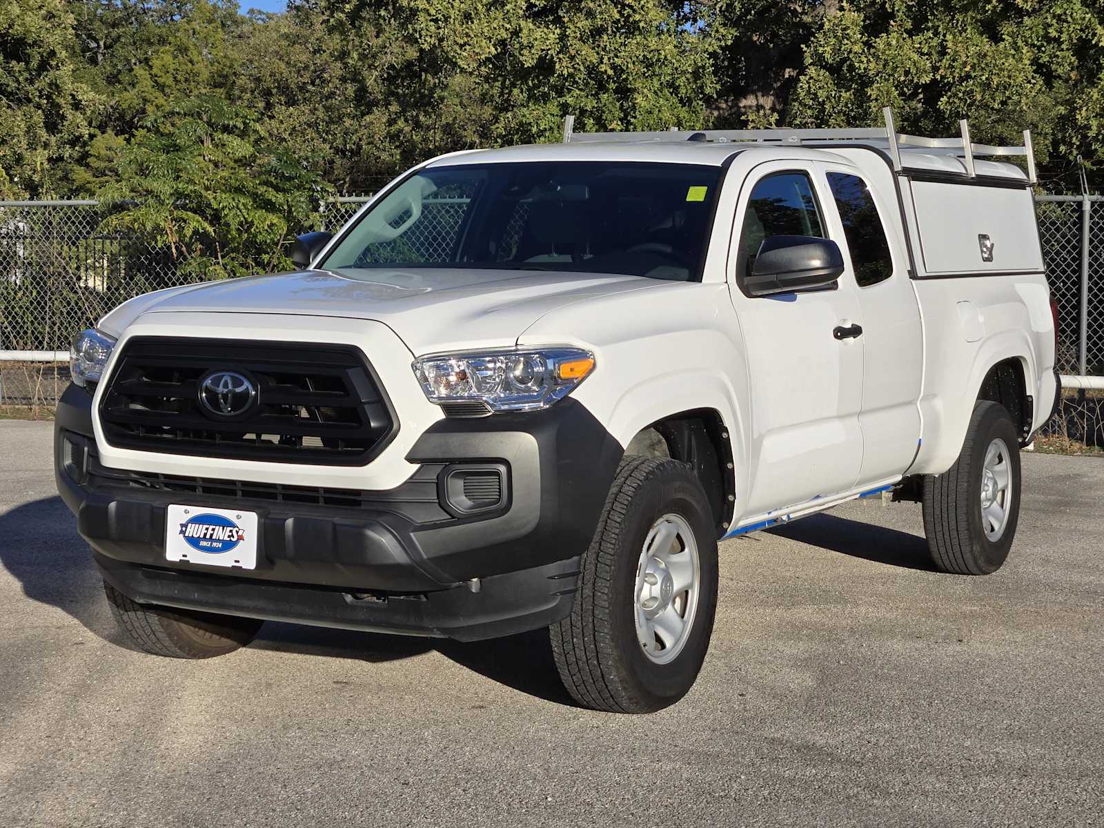 2022 Toyota Tacoma SR photo 3