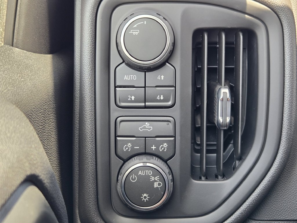 2026 Chevrolet Silverado 1500 Custom Trail Boss - Photo 18