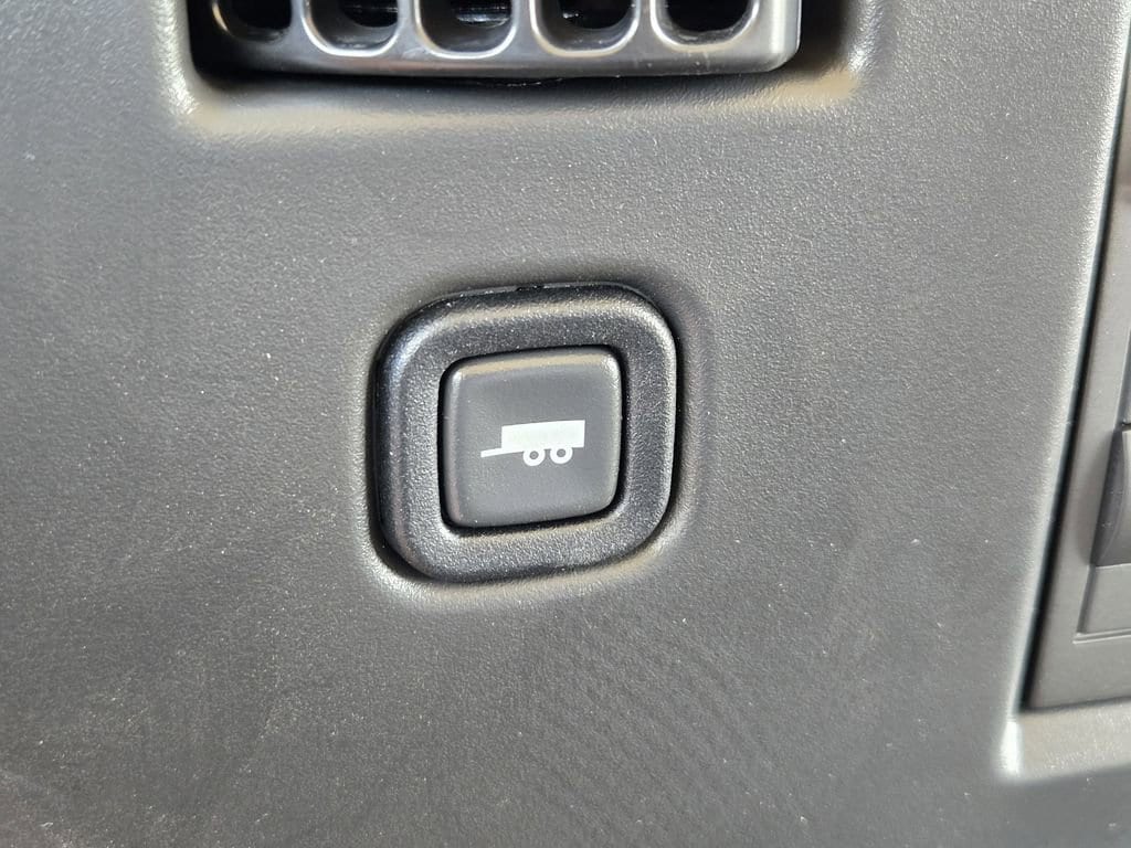2026 Chevrolet Express Passenger LS - Photo 17