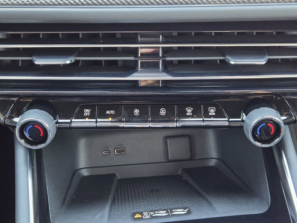 2026 Chevrolet Traverse High Country - Photo 15