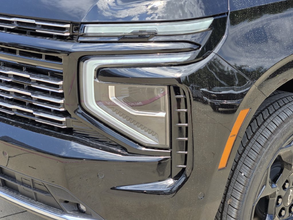 2026 Chevrolet Suburban High Country - Photo 7