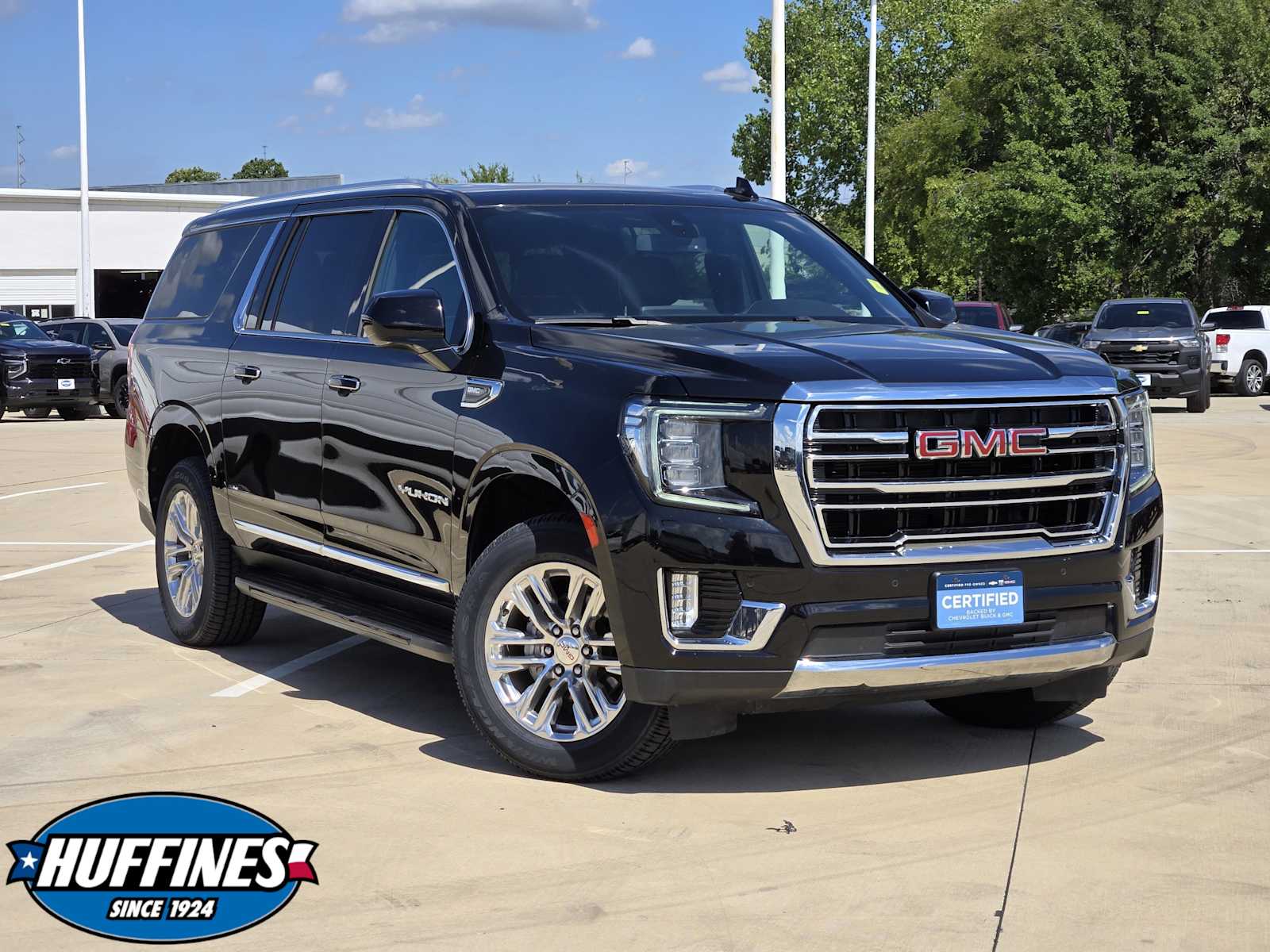 2022 GMC Yukon XL SLT's photo