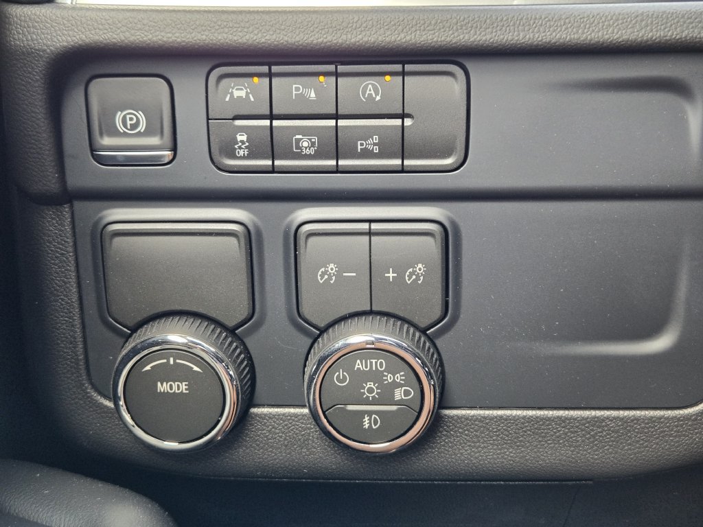 2026 Chevrolet Tahoe LT - Photo 18