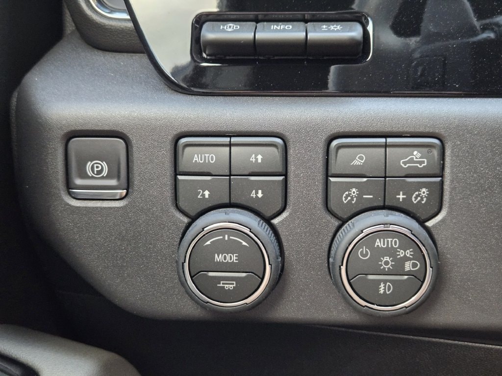 2026 Chevrolet Silverado 1500 ZR2 - Photo 18