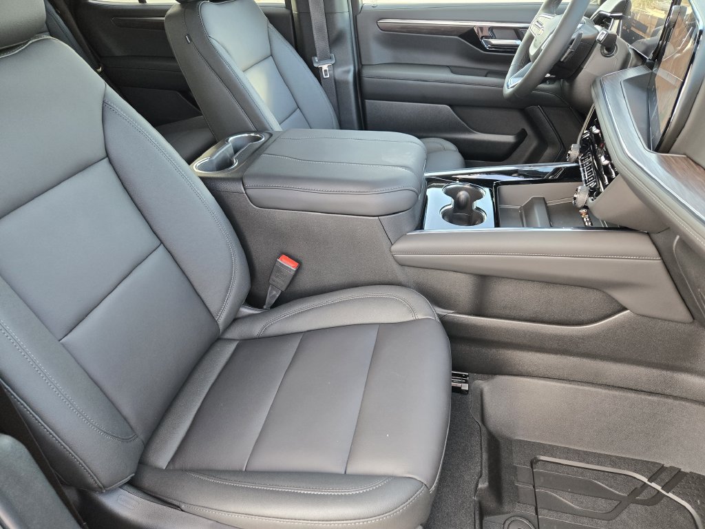 2027 Chevrolet Tahoe LT - Photo 12
