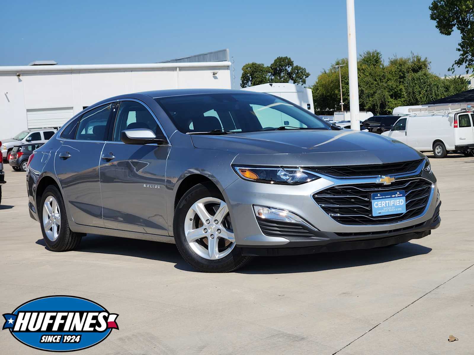 2025 Chevrolet Malibu 1LS's photo