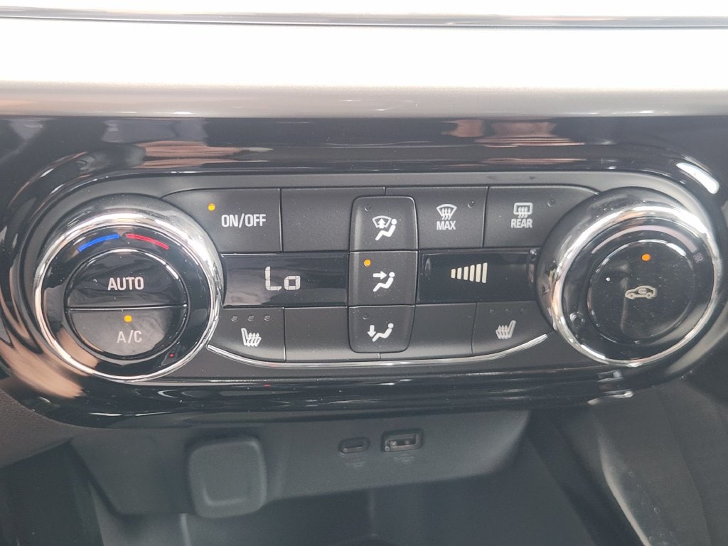 2026 Chevrolet Trax LT - Photo 15