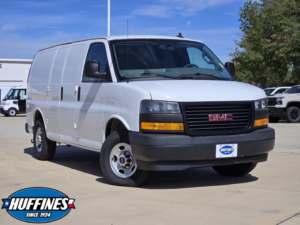 2023 GMC Savana Cargo Van