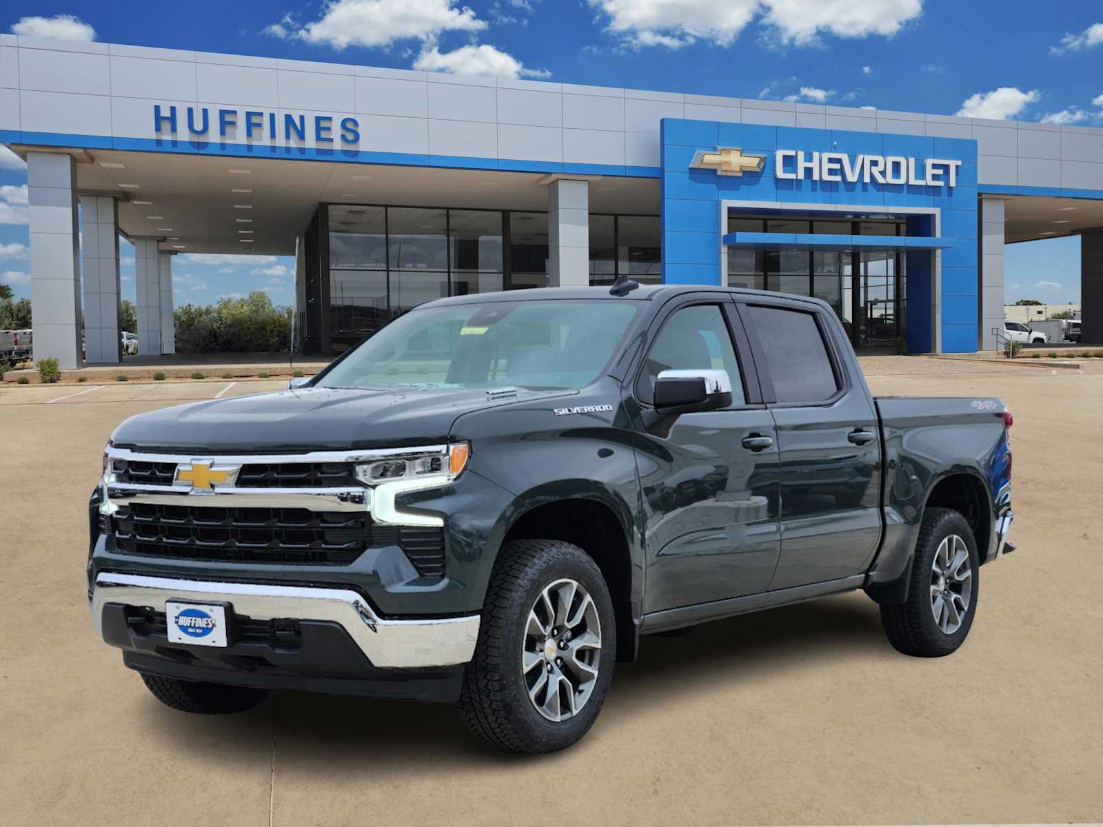 2025 Chevrolet Silverado 1500 LT photo 2