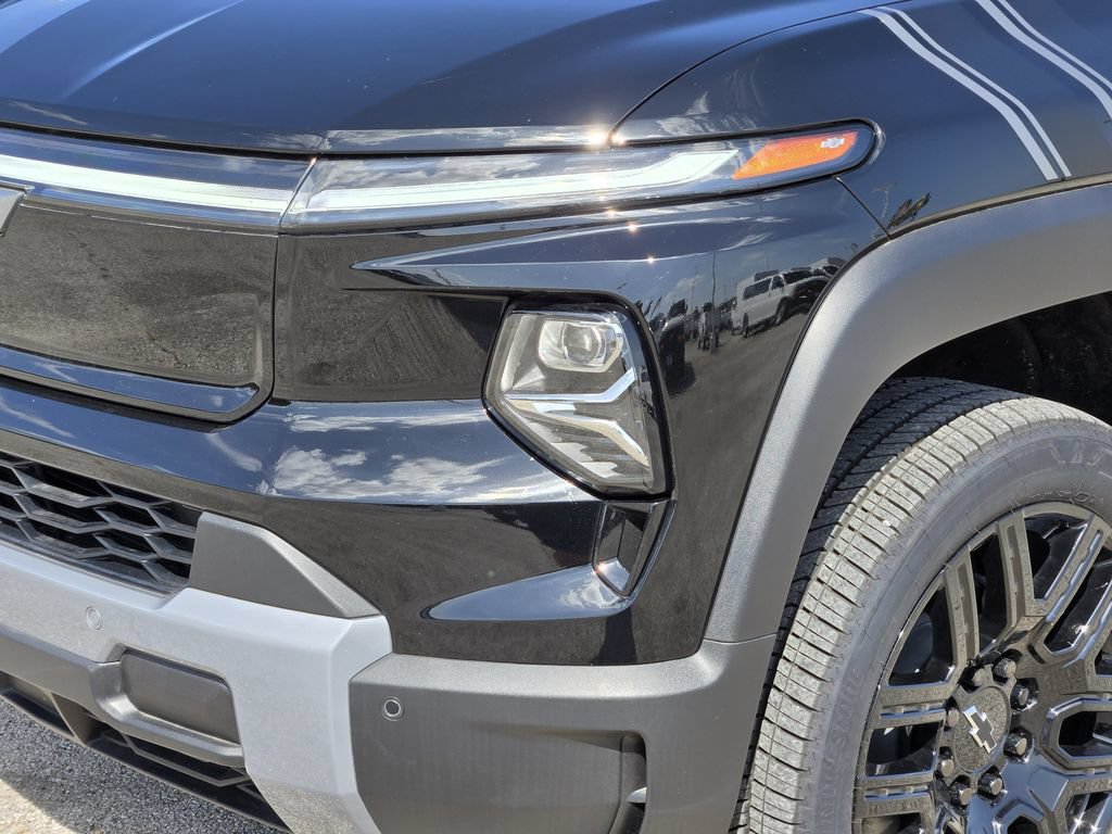 2026 Chevrolet Silverado EV LT - Photo 7