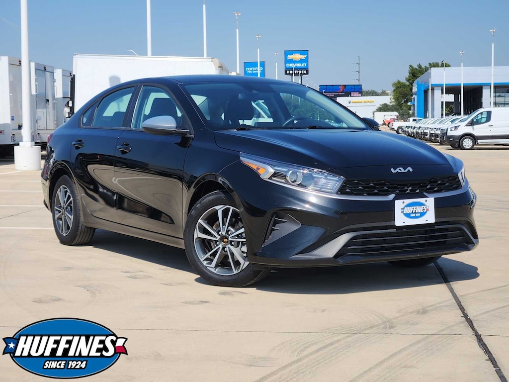 Used 2024 Kia Forte LXS