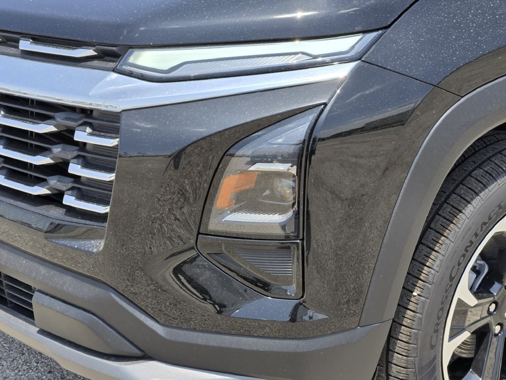2027 Chevrolet Equinox LT - Photo 7