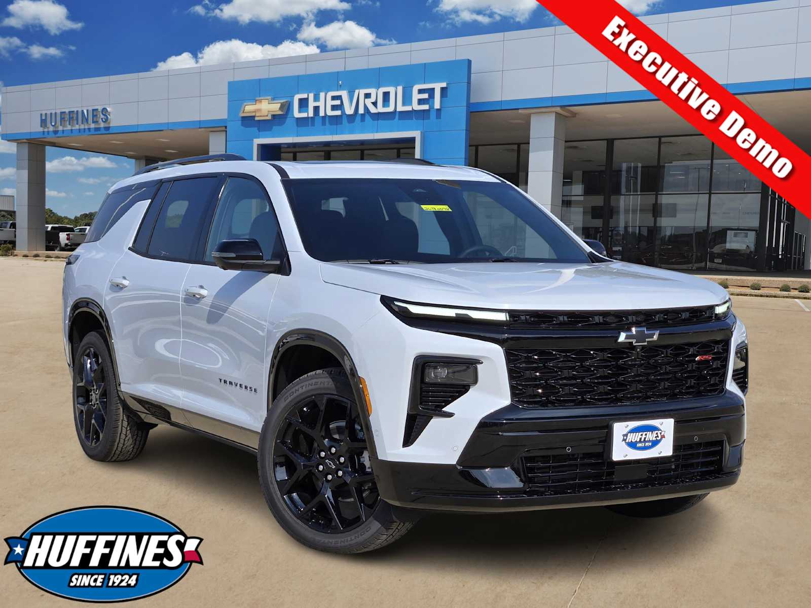 2026 Chevrolet Traverse RS's photo