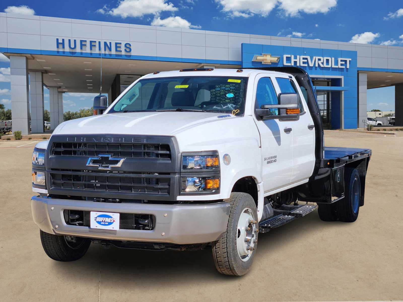 2024 Chevrolet Silverado 5500HD Work Truck photo 2
