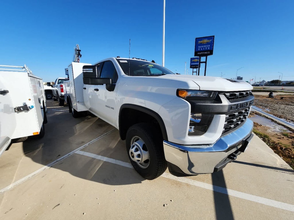 New 2023 Chevrolet Silverado 3500 HD Chassis Cab Work Truck Truck Crew Cab