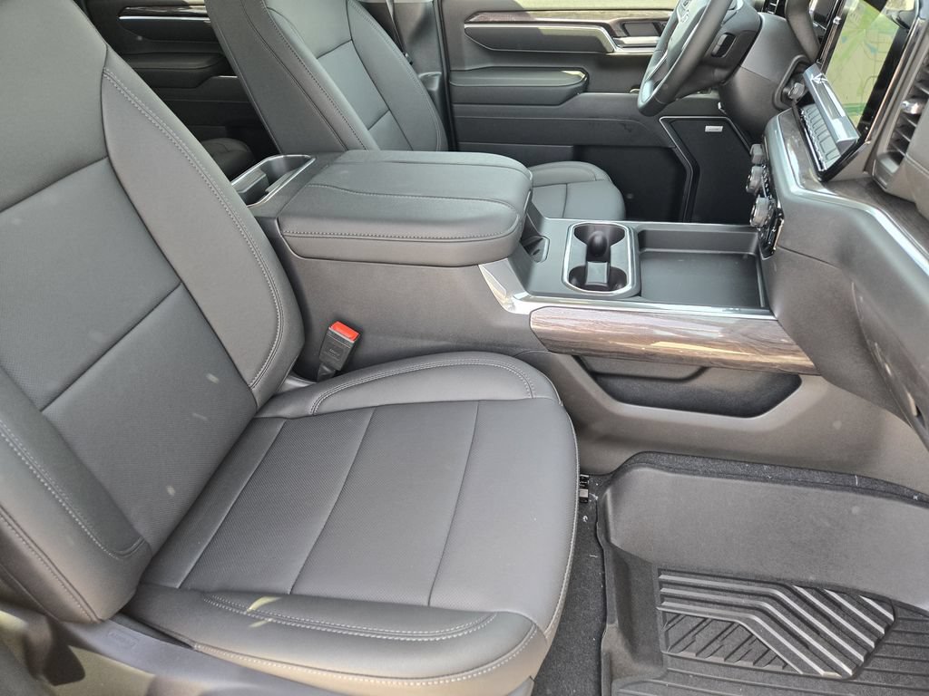 2026 Chevrolet Silverado 2500 HD LTZ - Photo 12