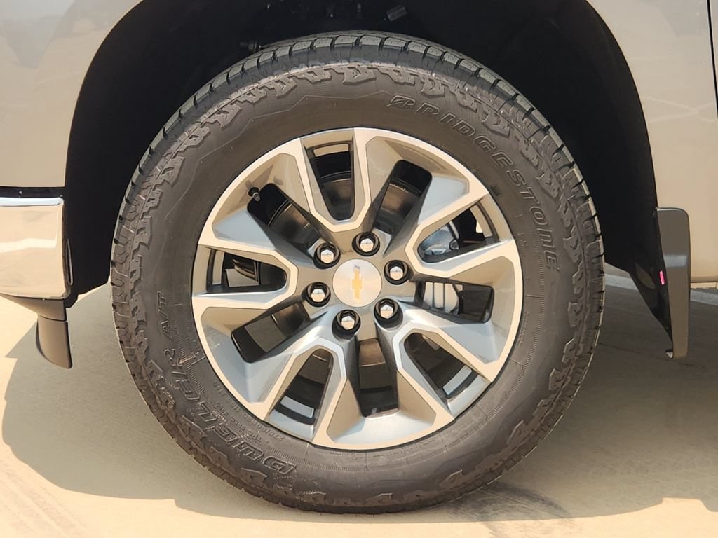 2026 Chevrolet Silverado 1500 LT - Photo 8