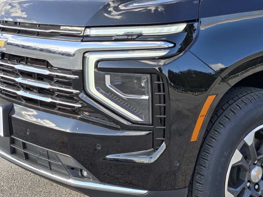 2027 Chevrolet Tahoe LT - Photo 7