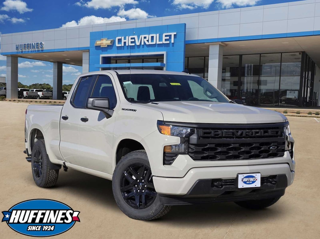New 2026 Chevrolet Silverado 1500 Custom Truck Double Cab