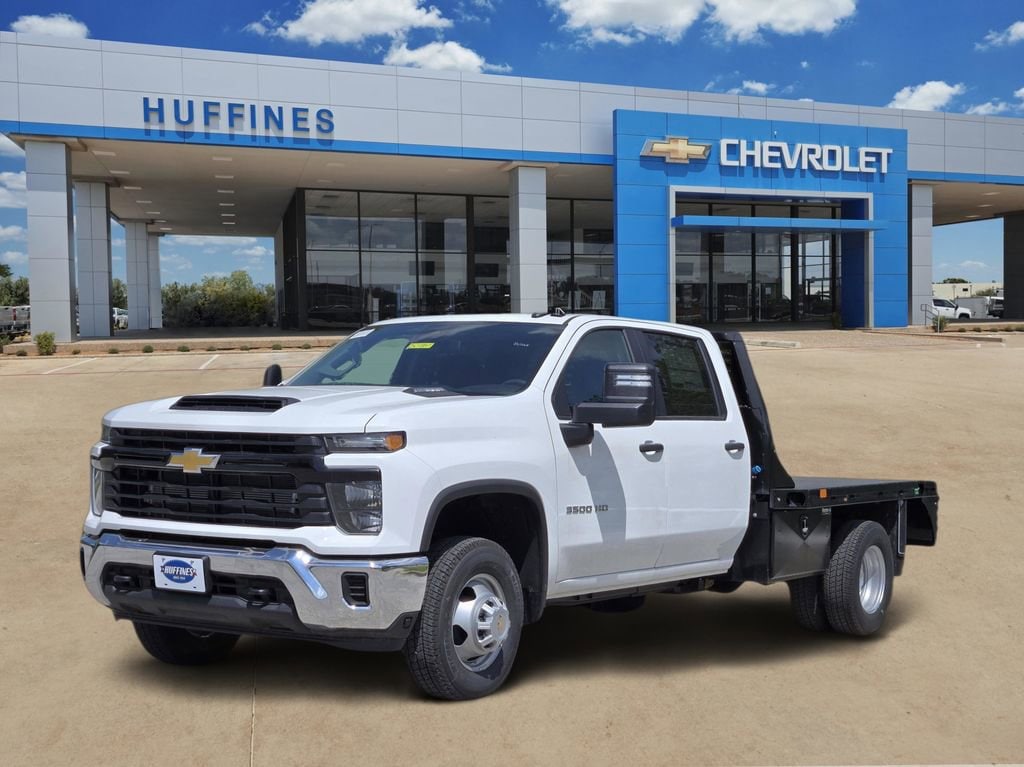 New 2025 Chevrolet Silverado 3500 HD Chassis Cab Work Truck Truck Crew Cab