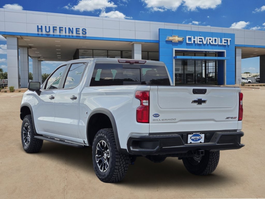 2026 Chevrolet Silverado 1500 ZR2 - Photo 4