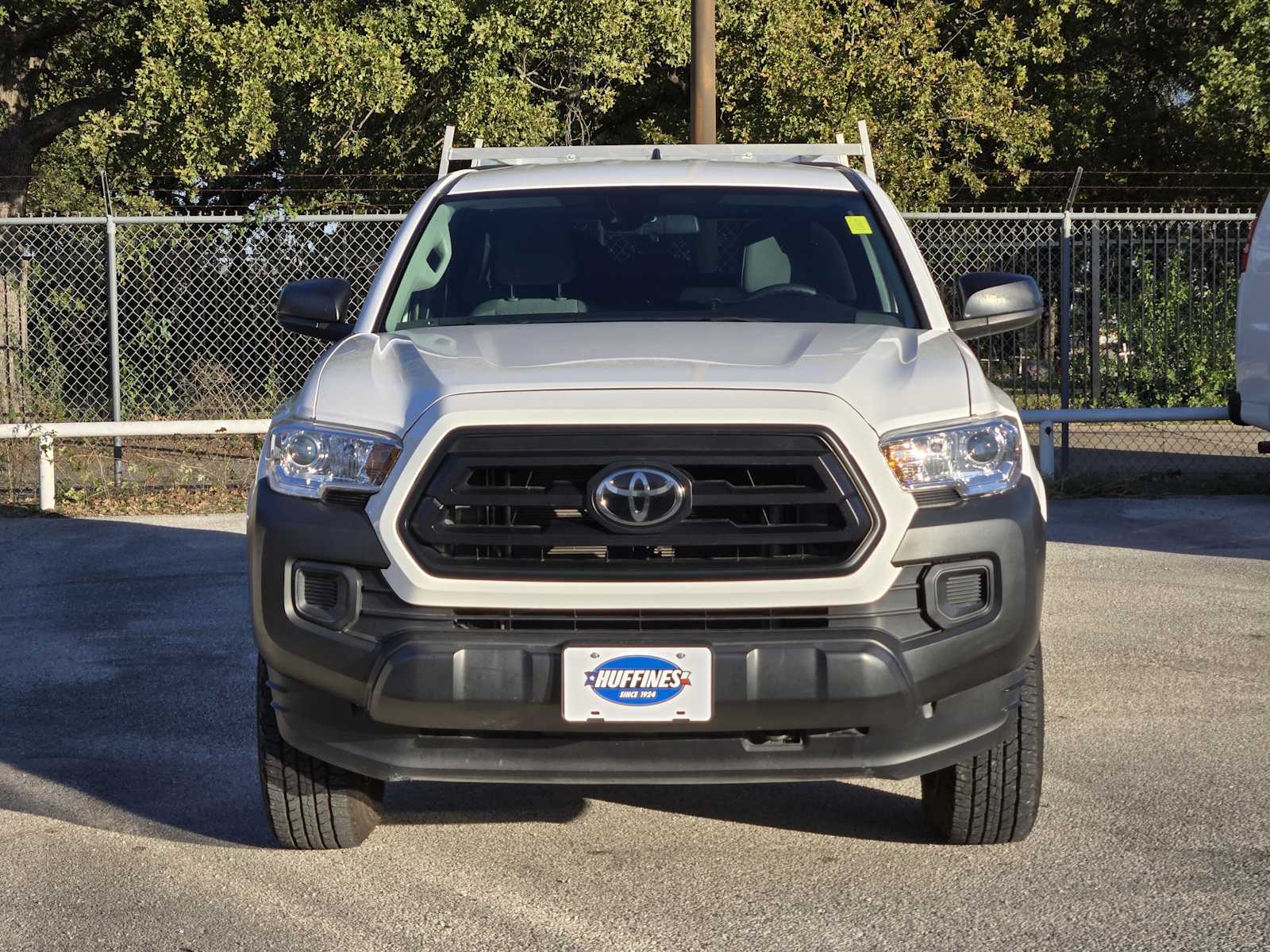 2022 Toyota Tacoma SR photo 2