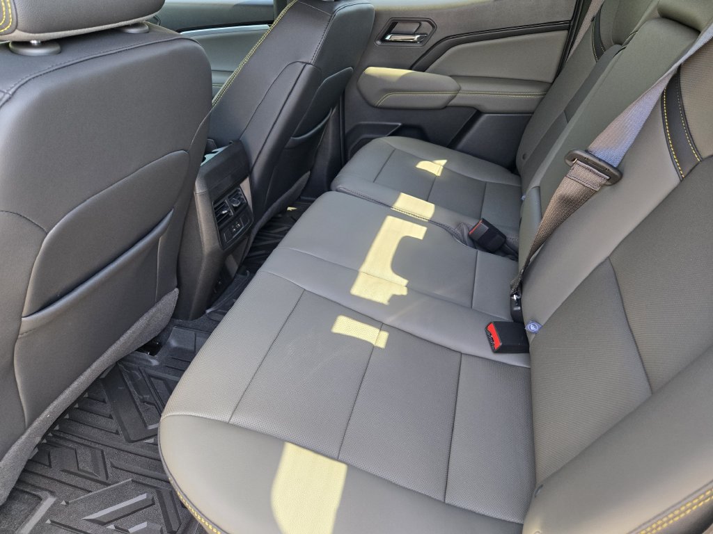 2026 Chevrolet Colorado ZR2 - Photo 22
