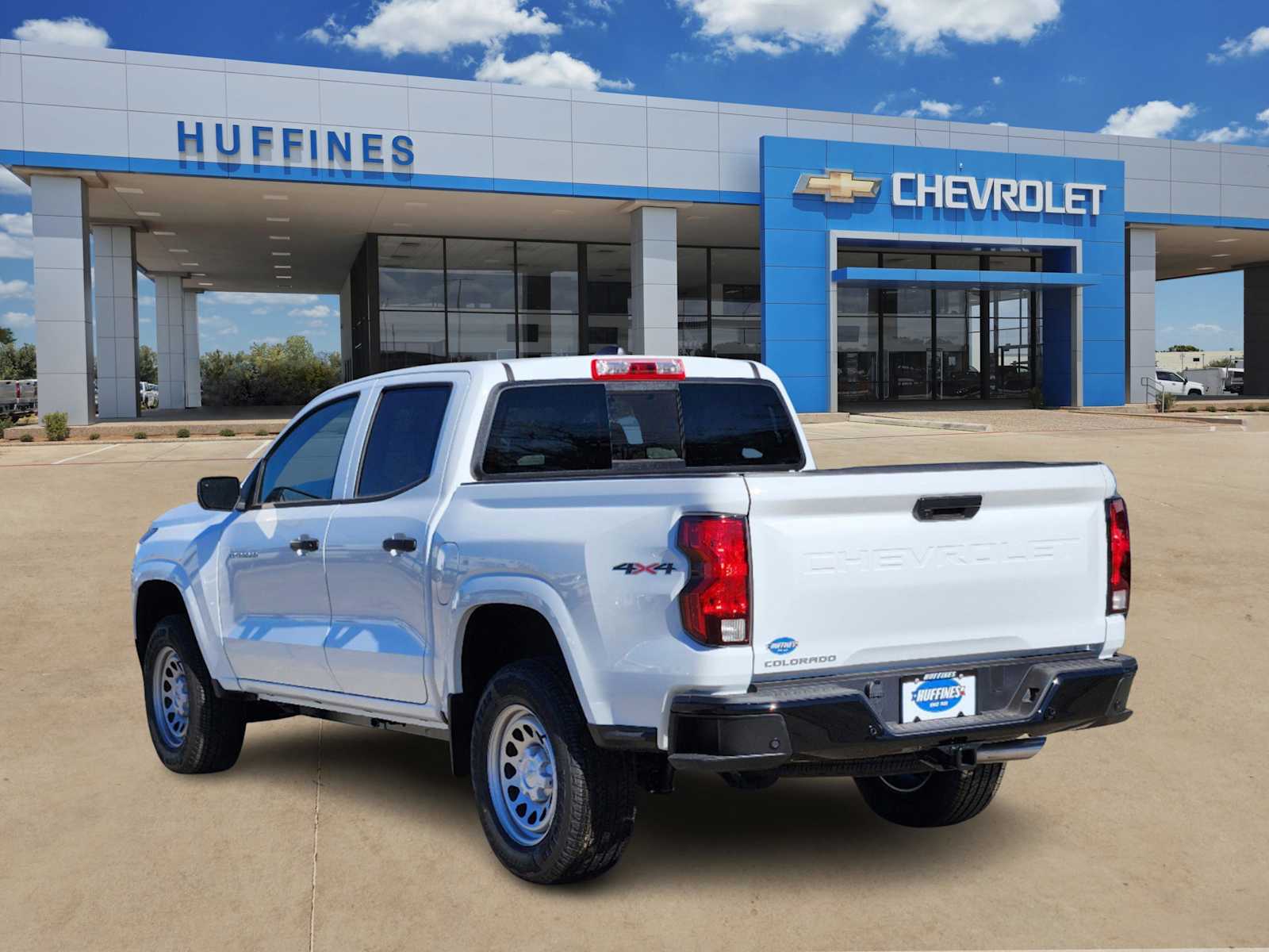 2025 Chevrolet Colorado LT photo 3