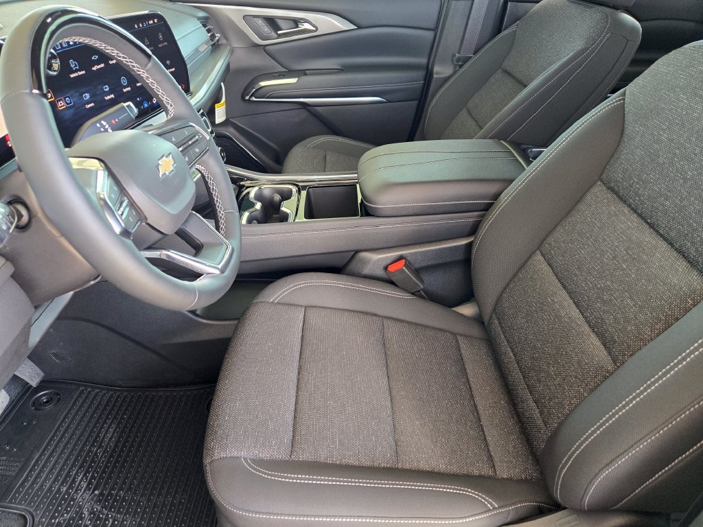 2026 Chevrolet Traverse LT - Photo 10