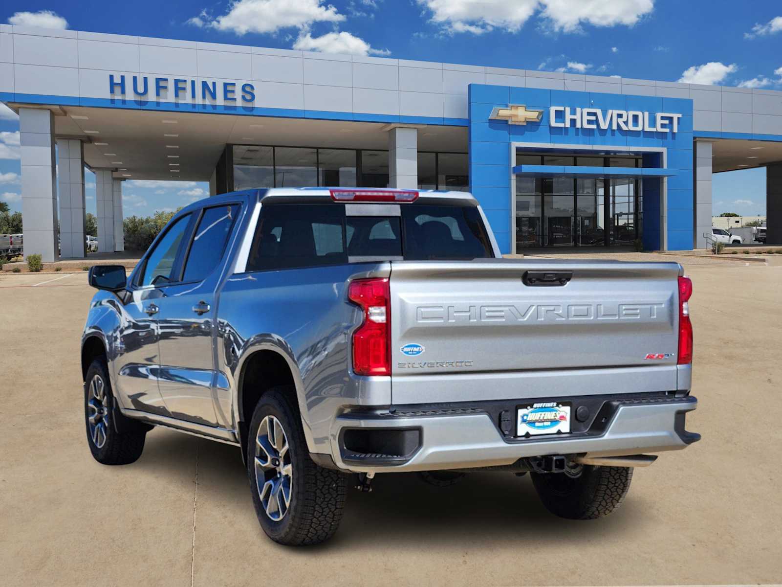 2025 Chevrolet Silverado 1500 RST photo 3