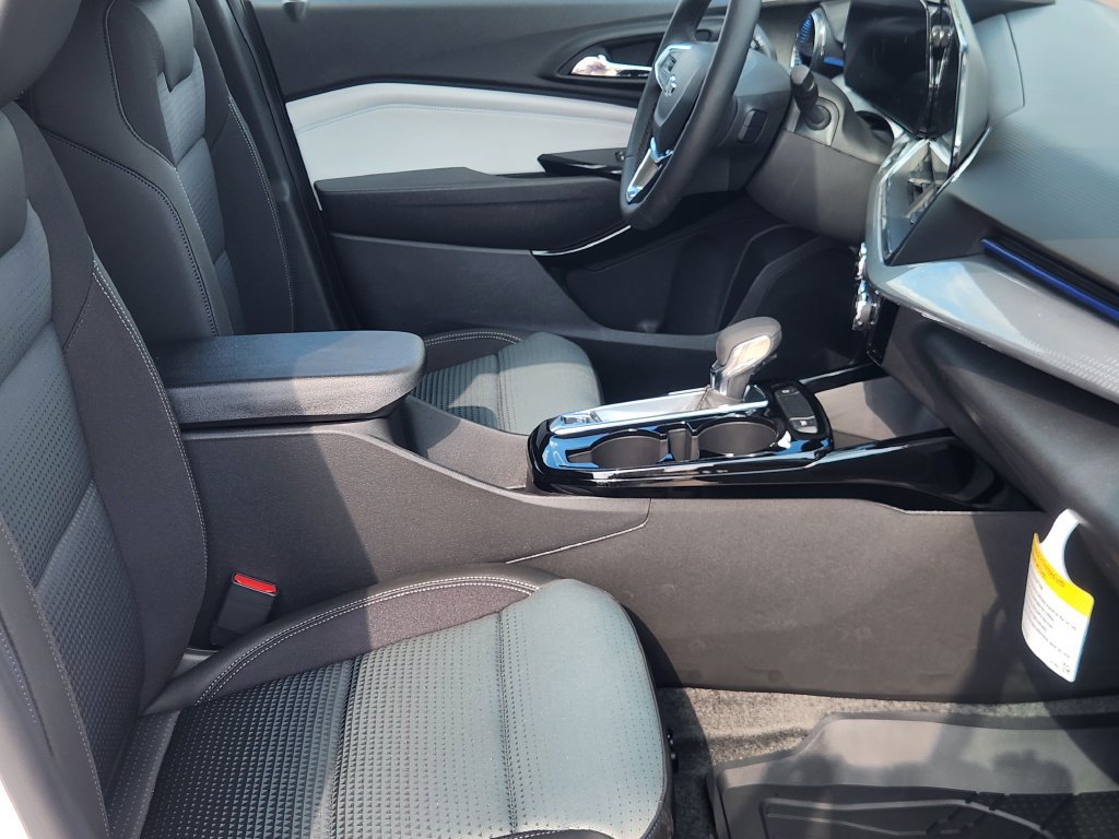 2026 Chevrolet Trax LT - Photo 11