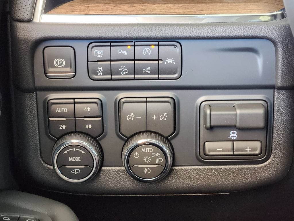 2026 Chevrolet Suburban High Country - Photo 20
