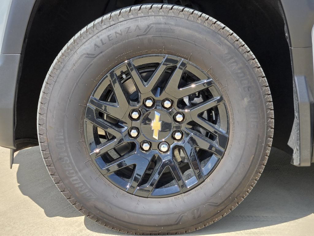 2026 Chevrolet Silverado EV LT - Photo 9