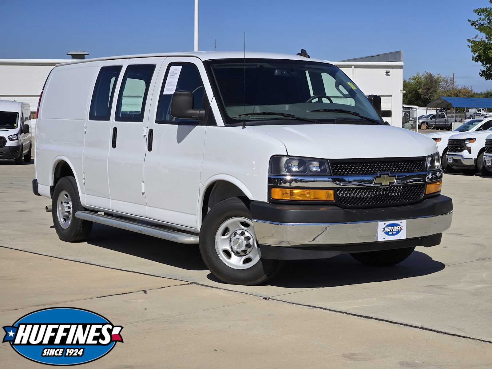 2023 Chevrolet Express Cargo Work Van's photo