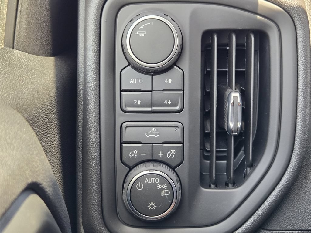 2026 Chevrolet Silverado 1500 Custom Trail Boss - Photo 18