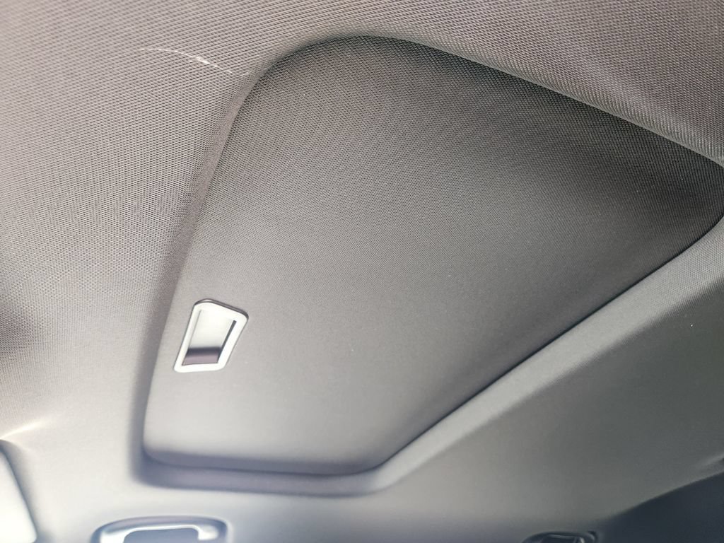 2026 Chevrolet Trax RS - Photo 19