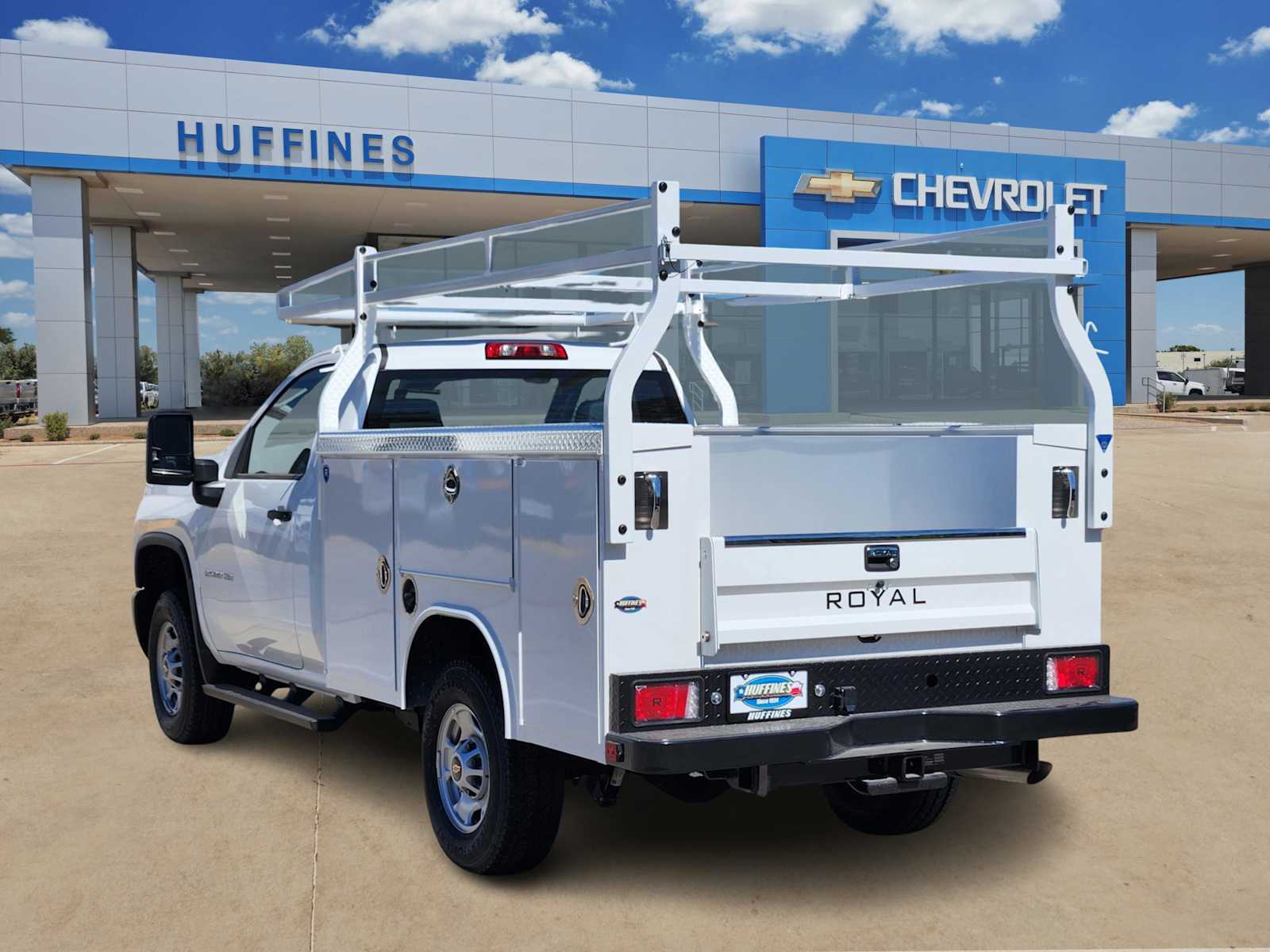 2024 Chevrolet Silverado 2500HD photo 3