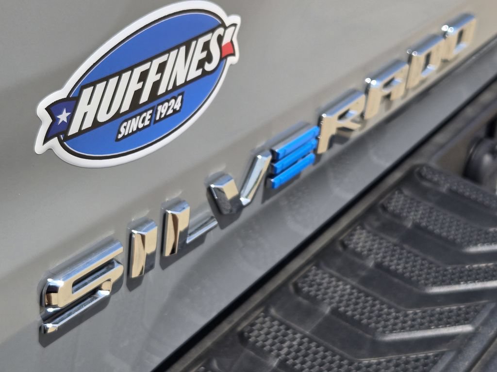 2026 Chevrolet Silverado EV LT - Photo 8